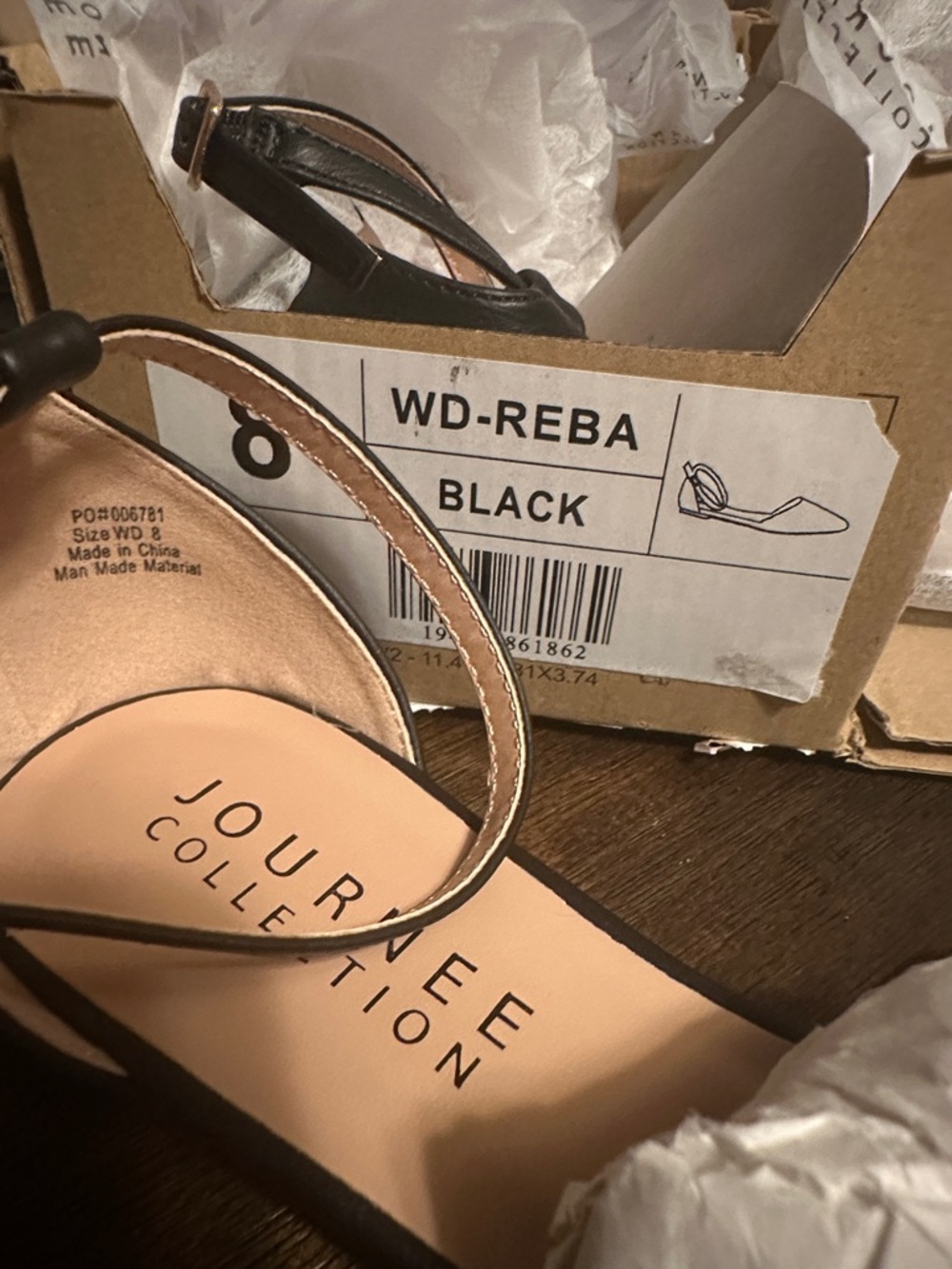 Reba Black Pointed Toe Ankle-Strap Flat Shoes Journee Collection New Size 8 Wide - Picture 7 of 7